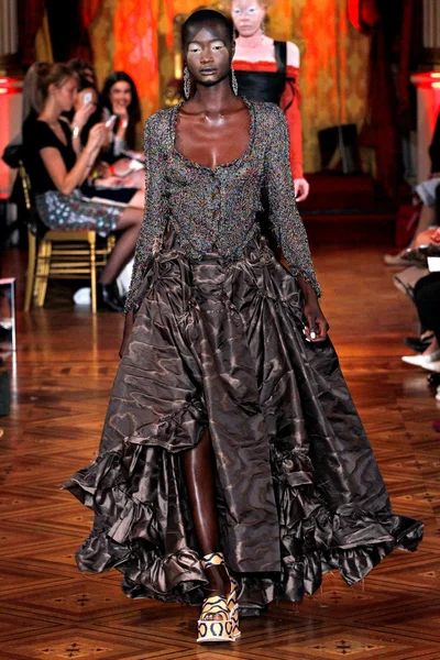 Look 8